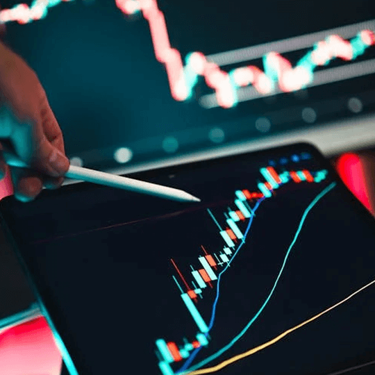 Orélyth - Équipe d'experts en cryptomonnaie